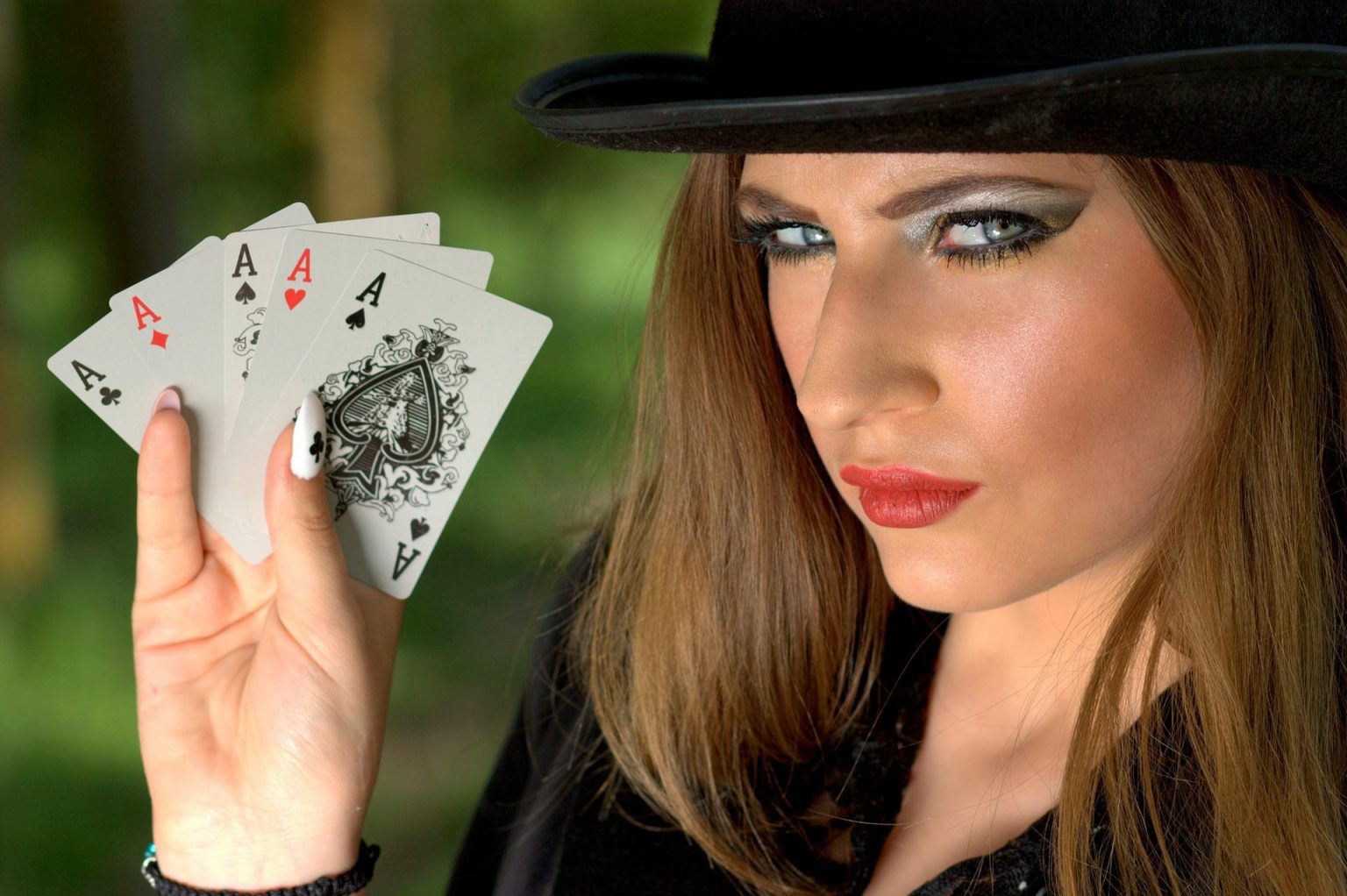 Women in Poker Top 10 players Super Surge Magazine